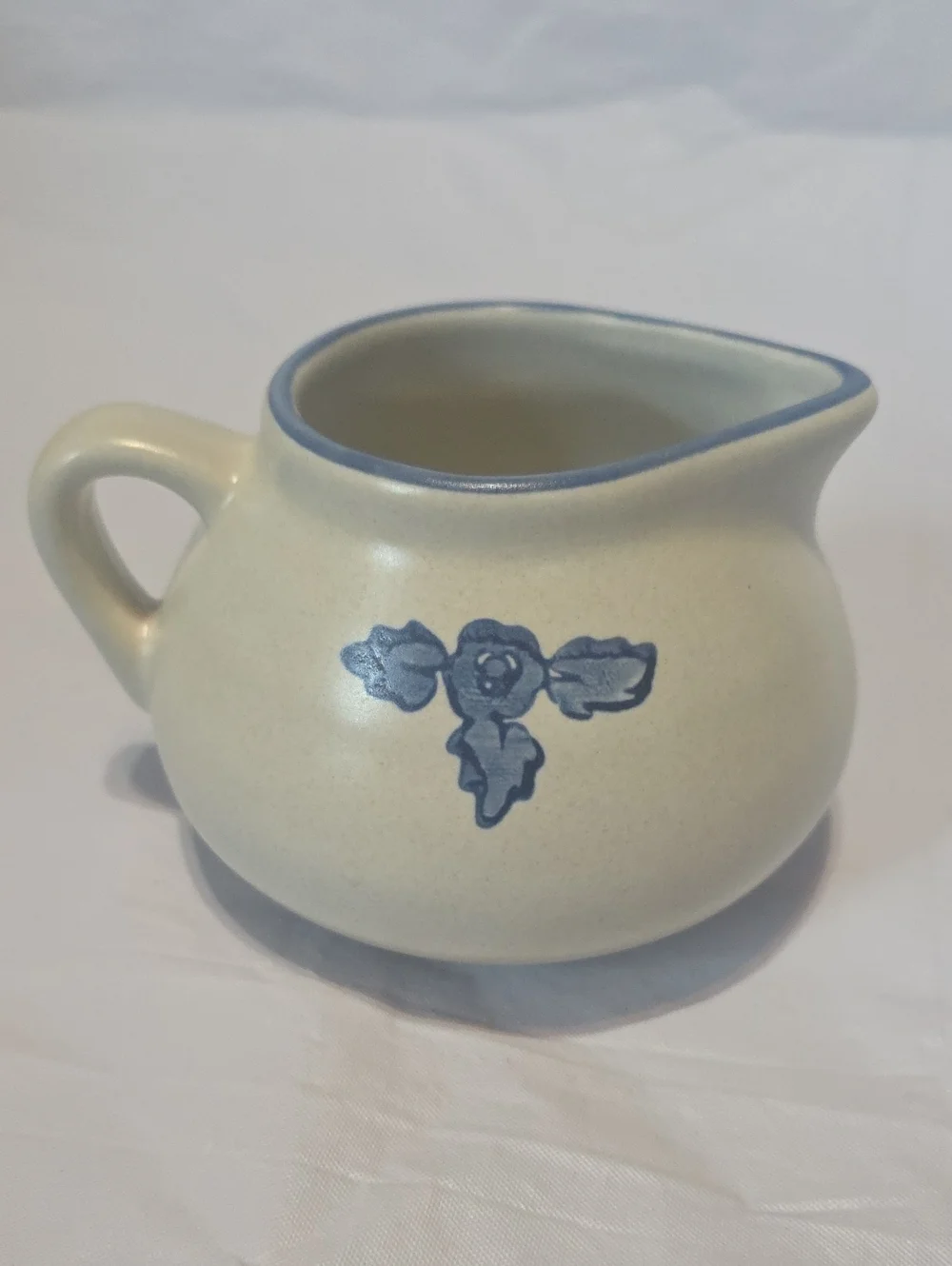 Pfaltzgraff Yorktowne Cream Pitcher Gravy Boat